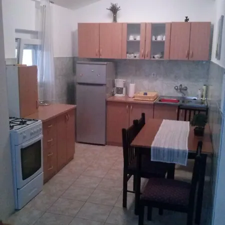 Ij 3stars 4-6 Persons Apartman Vir