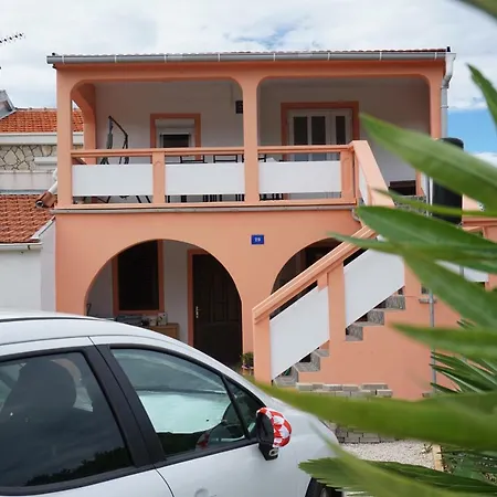 Ij 3stars 4-6 Persons Vir